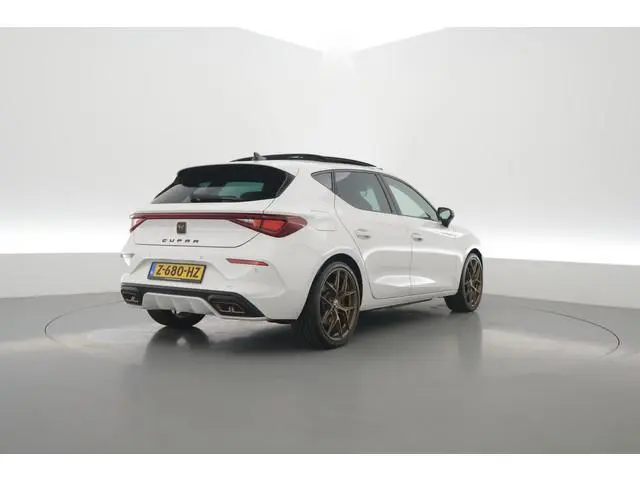 CUPRA Leon 1.4 e-Hybrid VZ Performance | Rijklaar!! | 245 pk | Pano | Dig. Cockpit | Cruise Control...