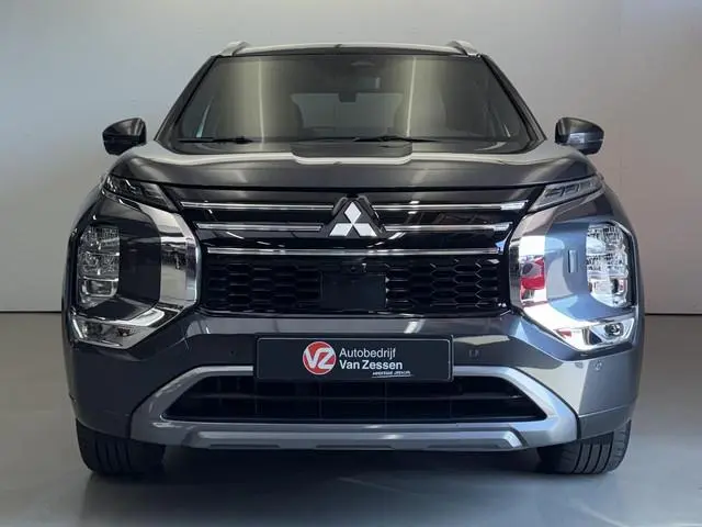 Mitsubishi Outlander 2.4 PHEV Instyle+ | Massage | Panoramadak | Full Options | Trekhaak | Garantie...