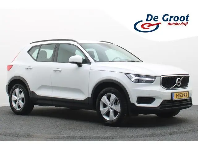 Volvo XC40 1.5 T2 Momentum Core Automaat Camera, Apple Carplay, Rijstrooksensor, LED, Climate, PDC