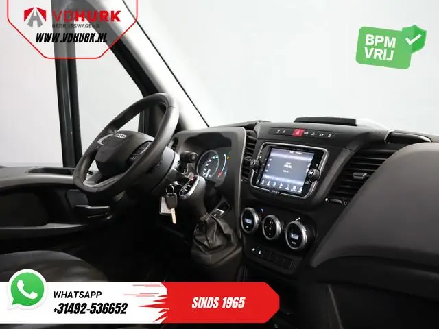 Iveco Daily 35S21HV 3.0 180 pk Aut. L2H3 LED/ 3.5t Trekverm./ Adapt.Cruise/ Carplay/ Gev.Stoel./ Cli...