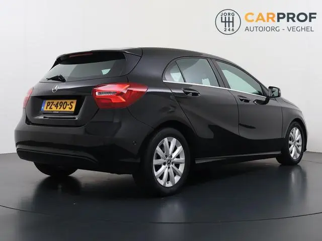 Mercedes-Benz A-klasse 180 Business Solution Navigatie | Camera | LMV