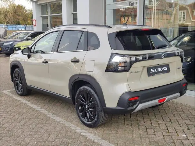 Suzuki S-Cross 1.4 BOOSTERJET SE60 AUTOMAAT Direct Leverbaar | Tot 10 JAAR GARANTIE!  Inclusief € 1....