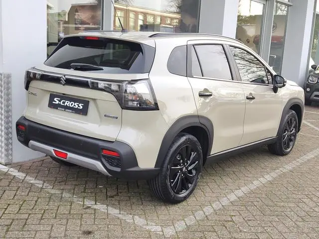Suzuki S-Cross