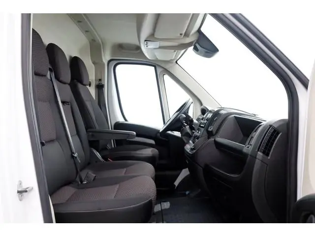 Citroën Jumper 2.2 BlueHDi 165pk L2H2 Airco/Navi/Camera 03-2022
