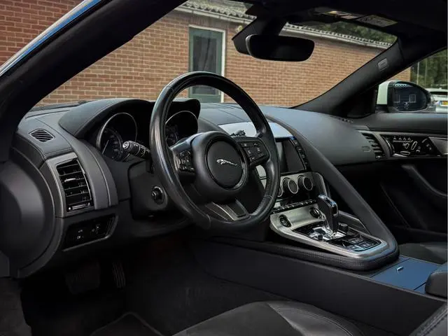 Jaguar F-Type