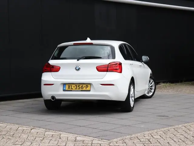 BMW 1-serie 116i Executive | LED | CRUISE | NAVI | PDC | CLIMATE |