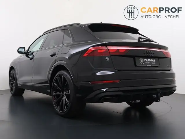 Audi Q8 55 TFSI e quattro Pro Line S B&O | Panorama dak | Trekhaak | Massagestoelen