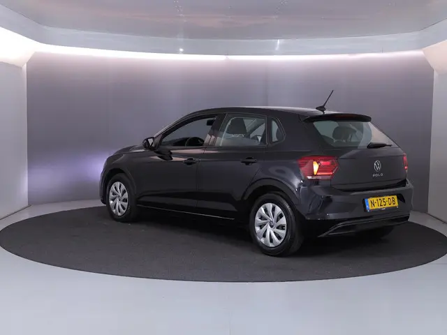 Volkswagen Polo 1.0 TSI Comfortline 95pk 5bak | Airco | Navi | Parksensors voor en achter