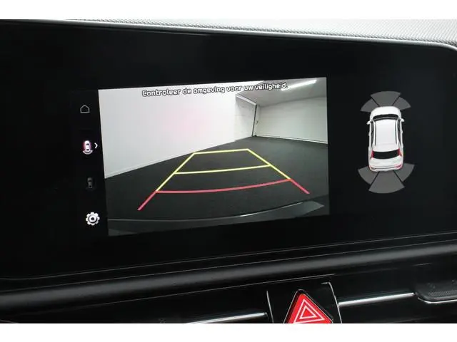 Kia Niro EV DynamicPlusLine 64.8 kWh Navigatie Half Leder Schuif-kantel dak Electrisch bedienbare ac...
