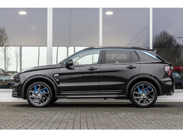 Lynk & Co 01