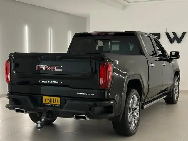 GMC Sierra