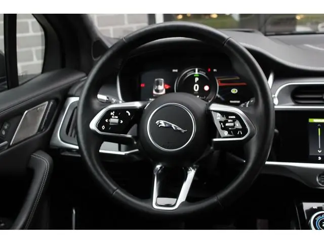 Jaguar I-PACE