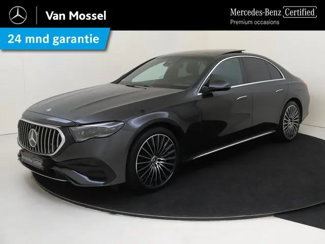 Mercedes-Benz E-klasse 300 e Sport Edition / Panoramadak/ SUPERSCREEN/ Leder/ Stoelverwarming- & Ven...