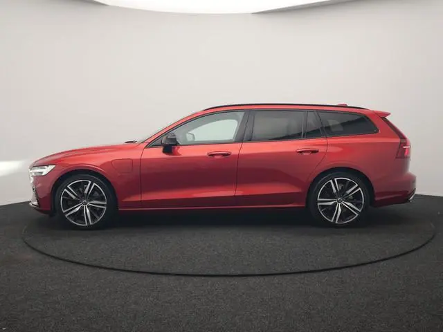 Volvo V60 T6 Recharge AWD R-Design PHEV 340pk Dealer O.H | Trehaak Af Fabriek | Camera | Lederen Spo...