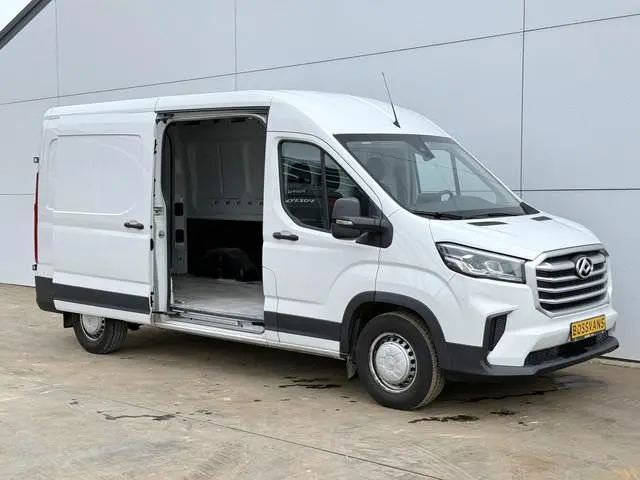 Maxus Deliver9
