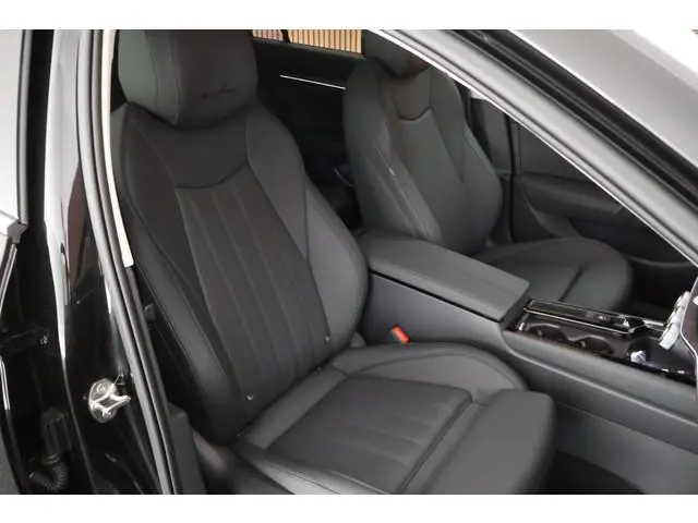 Skoda Superb Combi 1.5 TSI 204pk PHEV Laurin&Klement HUD Keyless Canron Leder Virtual Cockpit Keyles...