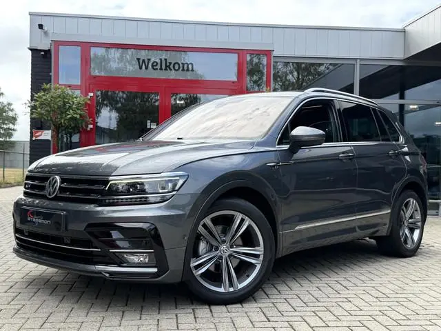 Volkswagen Tiguan 1.5 TSI ACT *!* R-LINE *!* PANODAK/ CAMERA/ VIRTUAL/ RADAR/ 19 INCH/ LED *!*
