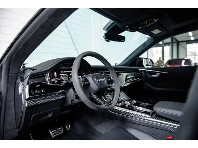 Audi RSQ8
