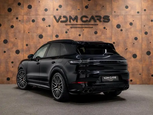 Porsche Cayenne 3.0 E-Hybrid Black Edition | PPF | Achterasbest. | Trekhaak | SportDesign | 18-weg |...