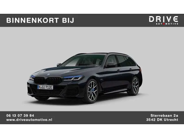 BMW 5-serie Touring 530e xDrive High Ex. M-Sport |Pano|M-Seats|HUD|Laser|Trekhaak|19"