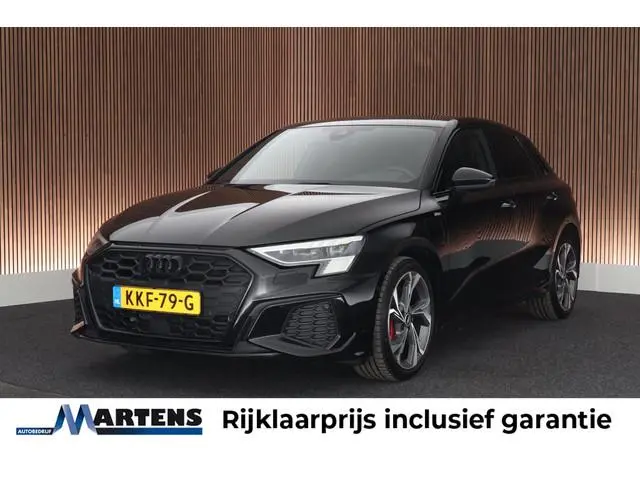 Audi A3 Sportback 45 TFSIe 245pk S edition Competition Camera Keyless HUD Stoelverwarming Adaptive C...
