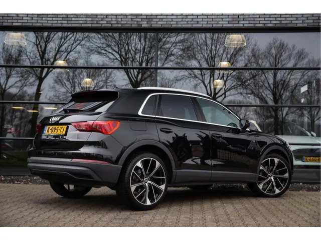 Audi Q3 35 TFSI S Line Pro Line , Stoelverwarming, Led, Cruise