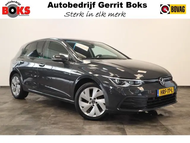 Volkswagen Golf 1.5 eTSI Style Panoramadak Elec.Trekhaak IQ-led 24 Maanden garantie* (Vraag naar de...