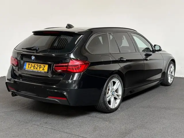 BMW 3-serie Touring 318i M Sport Edition Navigatie Climate control Lederen bekleding
