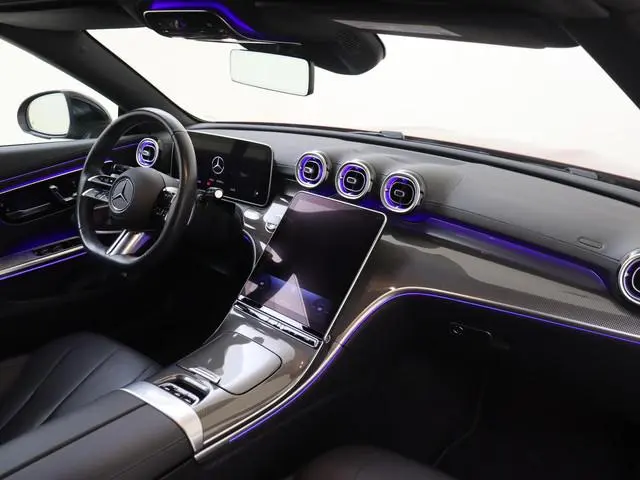 Mercedes-Benz CLE Cabriolet 200 AMG Line Premium /Rijassistentiepakket plus /Leder /Digital light /B...