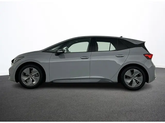 CUPRA Born Business 62 kWh Auto. Navigatie Apple Carplay/ Android Auto Camera Parkeersensoren Adapti...