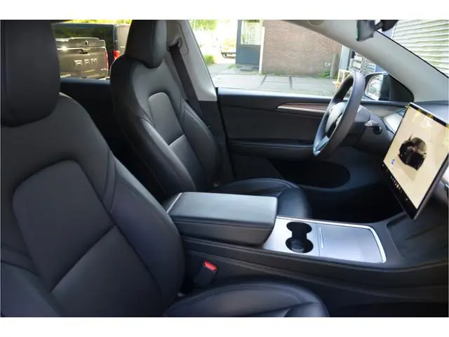 Tesla Model Y RWD 58 kWh Premium, AutoPilot4.0 (FSD 99,- per maand), LFP Accu!