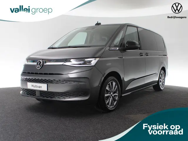Volkswagen Multivan Bulli Edition 1.5 eHybrid 245 pk L2 | Trekhaak | Stoelverwarming | Voorruitverwa...