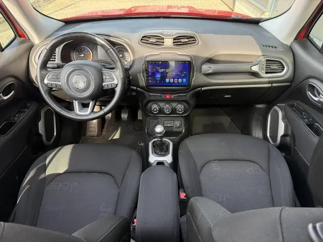 Jeep Renegade 1.4 MultiAir Freedom 17"/Panoramadak/Trekhaak/Camera/Keyless