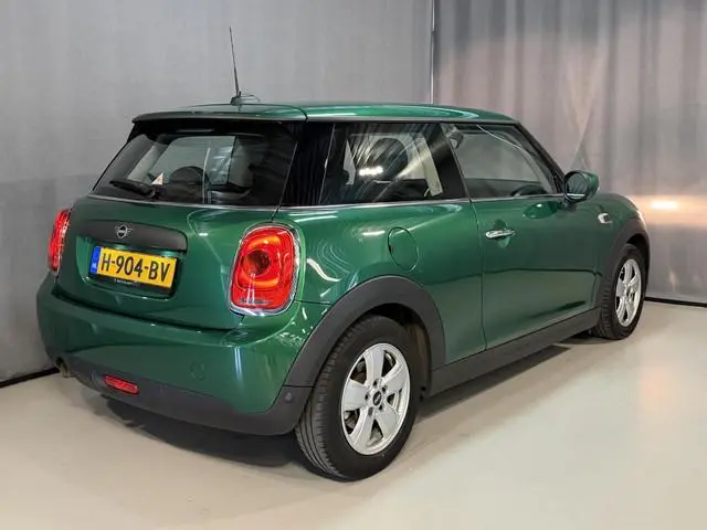 MINI 3-Deurs 1.5 One Salt 15"/Airco/Bluetooth/Centrale vergrendeling/Lichtsensor