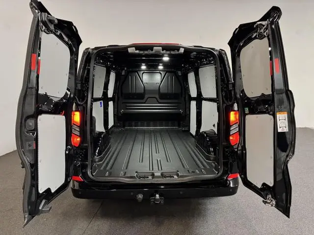 Ford Transit Custom 320 2.0 TDCI L2H1 Limited Automaat Nieuw Model Climate control Navigatie Cruise...