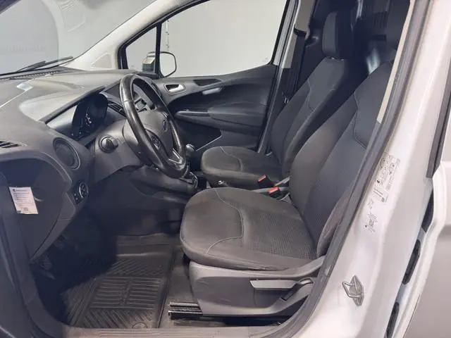 Ford Transit Courier
