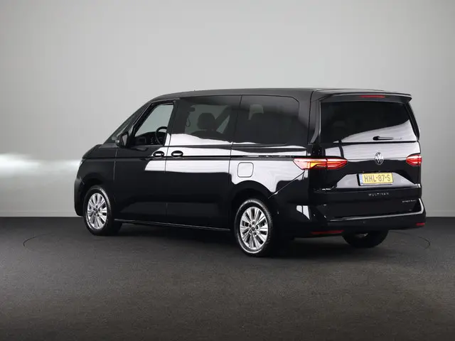 Volkswagen Multivan 1.5 eHybrid L2 Economy Business 4Motion
