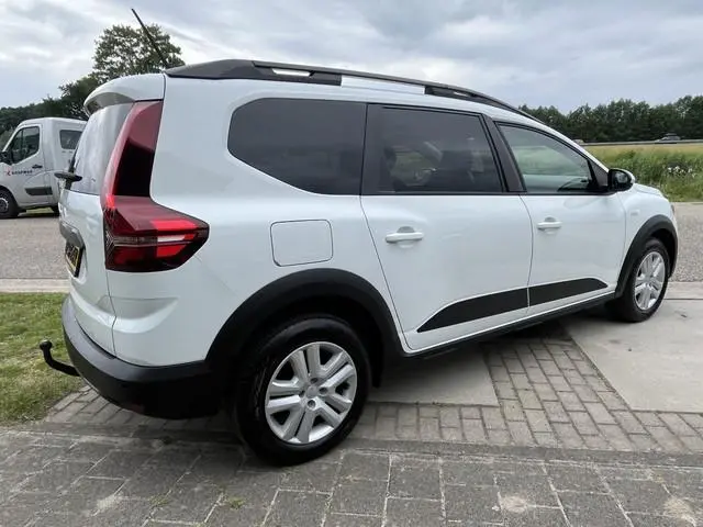 Dacia Jogger 1.0 TCe 110 Expression / Trekhaak / Parkeerhulp.A / Airco / Armsteun / Cruise /
