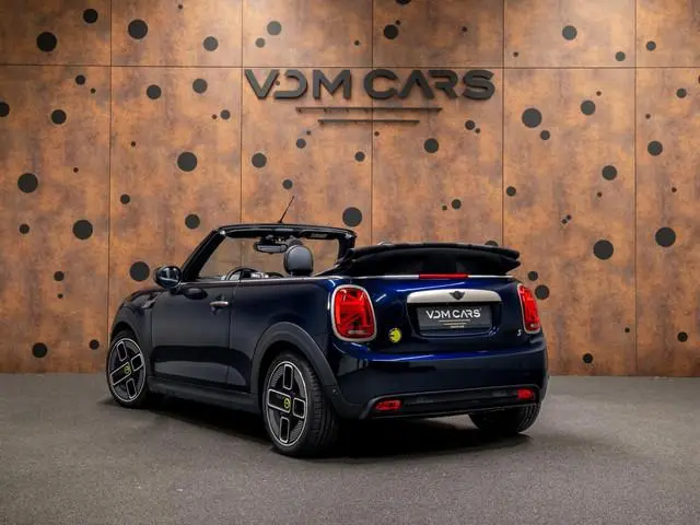 MINI 3-Deurs Mini Electric MINI Yours 33 kWh | ACC | HUD | Harman-Kardon | Camera |