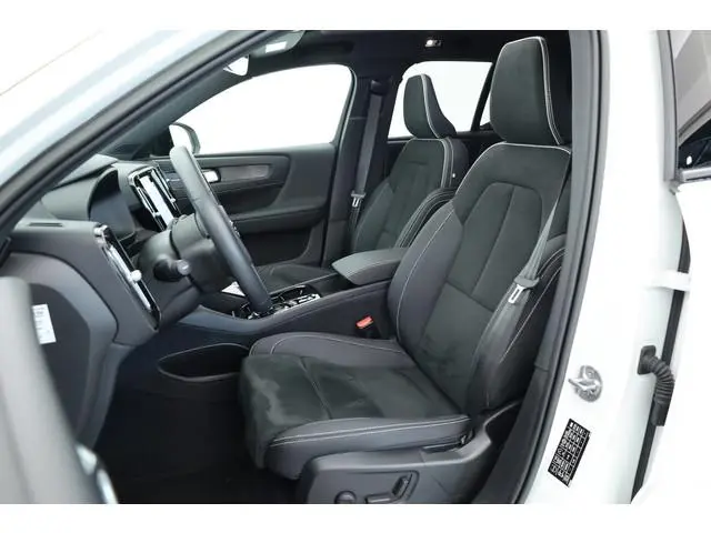 Volvo XC40 1.5 T5 Plug-in hybrid Ultimate Dark | SOH 91.1% | Pano | Harman Kardon | Adapt. Cruise |...