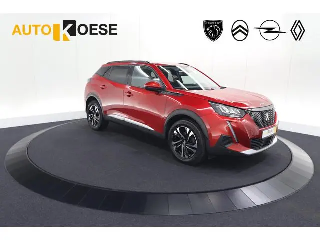 Peugeot 2008 PureTech 130 Allure | Camera | Adaptieve Cruise Control | Navigatie | Parkeersensoren