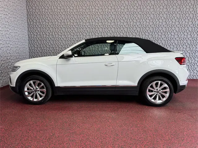 Volkswagen T-Roc Cabrio Bijna Nieuw • TSI • IQ.Led • Stoelverwarming • Virtual Cockpit • CarPlay • N...