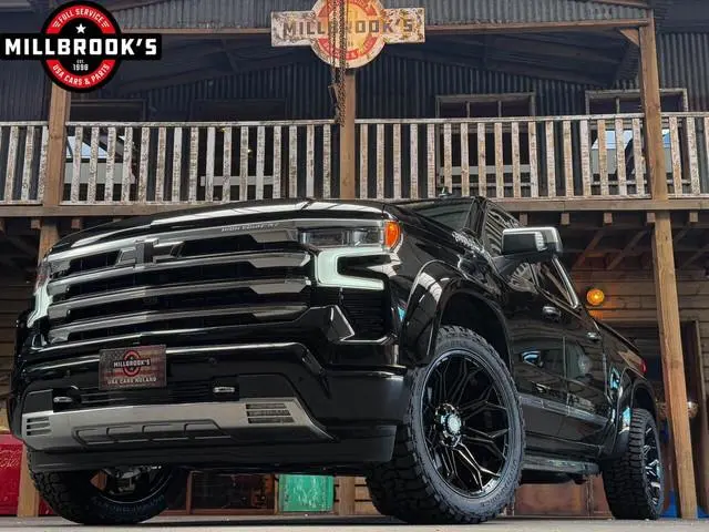 Chevrolet Silverado High Country, Widebody, 4Play velgen, LPG, Bedcover in kleur, Adaptieve Cruise c...