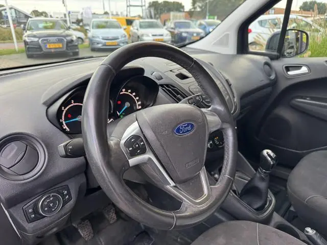 Ford Transit Courier