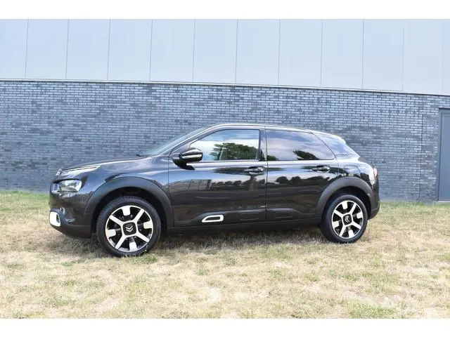 Citroën C4 Cactus 1.2 PureTech Feel Trekhaak Navi Stoelverwarming