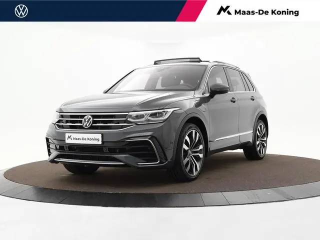 Volkswagen Tiguan 1.4 TSI 245pk DSG eHybrid R-Line Business+ · SOH 91,6% · Camera · Panoramadak · He...