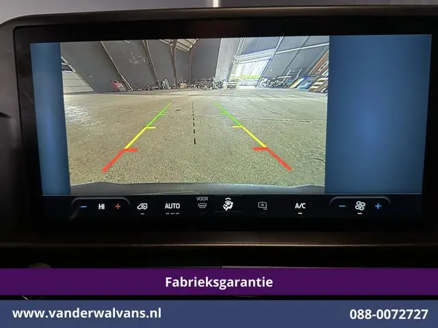 Ford Transit Custom 2.0 TDCI 136pk L2H1 Fabrieksgarantie Euro6 Airco | Camera | LED | Apple Carplay...