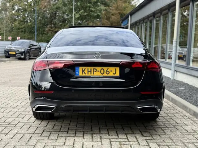 Mercedes-Benz E-klasse 220 d AMG Line Pano 360 Hyperscreen Burmester 4D