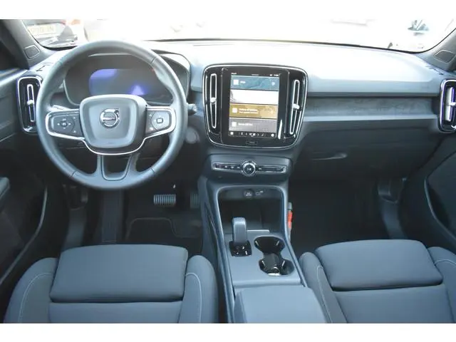 Volvo EX40