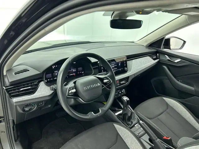 Skoda Kamiq 1.0 TSI 115pk Business Edition DSG  Navigatie Climate control Cruise control LED Keyless...